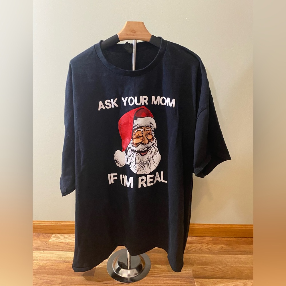 Men’s Festive Black Santa Claus T-Shirt Size 4X